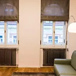 Residence \